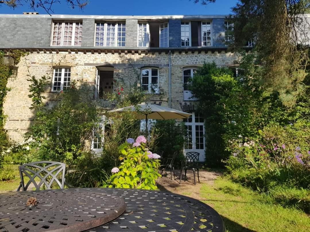 Manoir Du Tertre Au Coeur De La Foret De Broceliande 호텔 뺑뽕 외부 사진